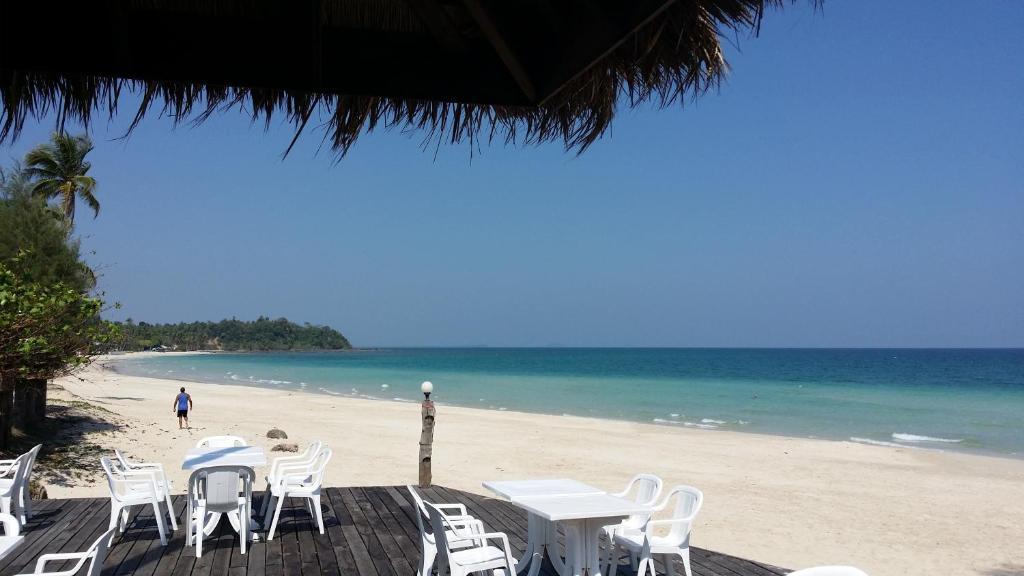 Nana Beach Hotel & Resort Pathiu Exterior photo